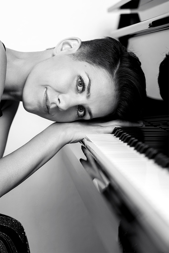 Gallery image: Promo foto